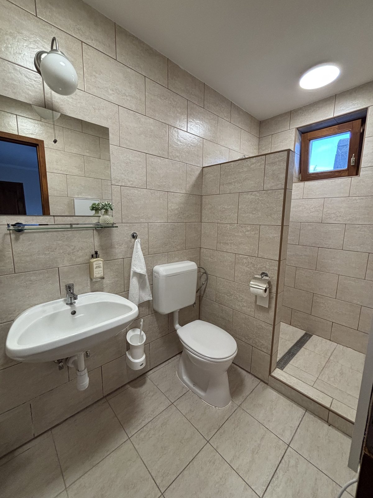 Kétágyas apartman — 5. fotó